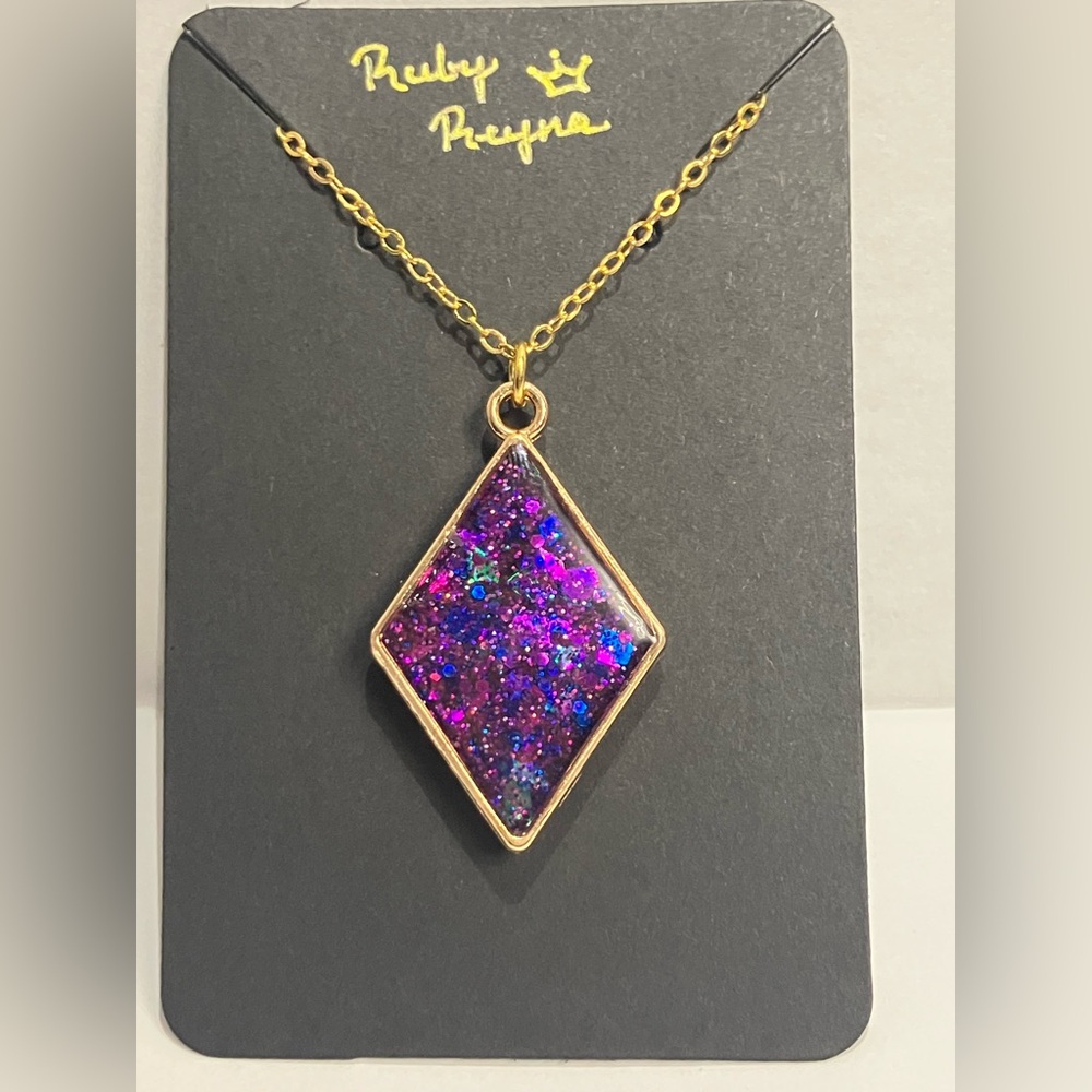 Handmade Purple Galaxy Resin Necklace – Glitter Diamond Pendant